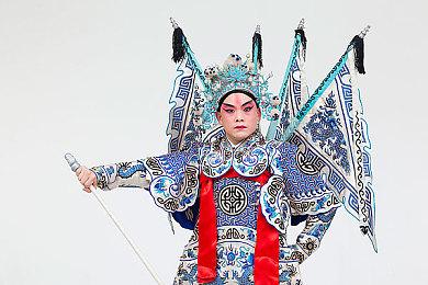 《最终幻想起源：天堂的陌生人》不支持跨平台